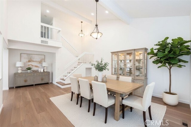 Foto del edificio - 46 Nightingale Dr