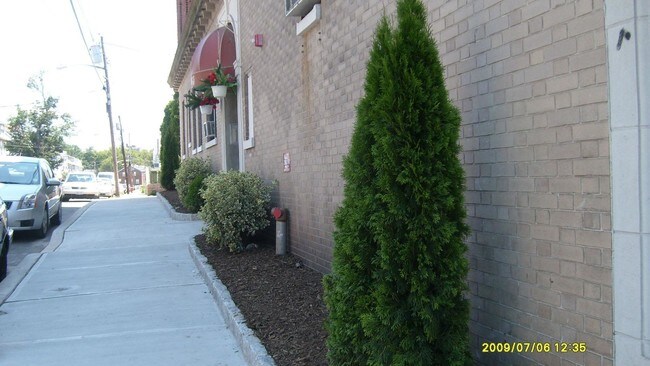 Acera - Bermudez Apartments