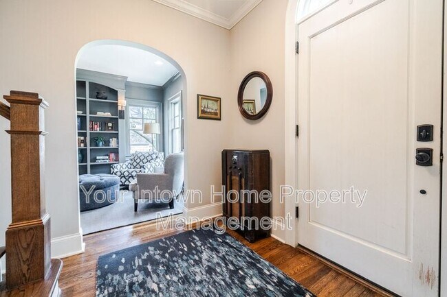 Foto del edificio - 1762 Inverness Ave NE