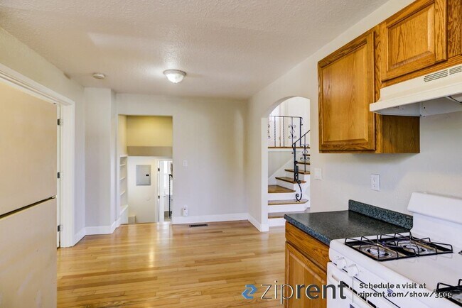 Foto del edificio - 126 Knoll Cir