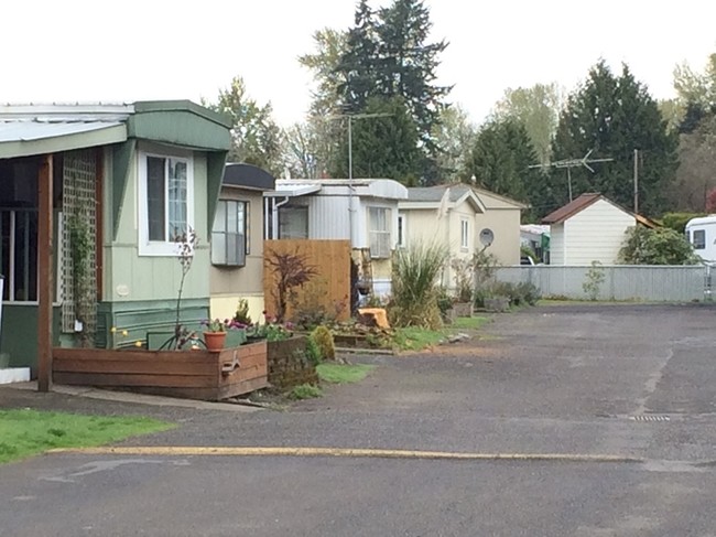 Foto del edificio - Woodland Mobile Home & RV Park