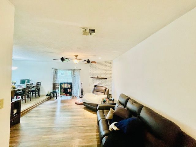 Building Photo - 2122 Clemson Dr