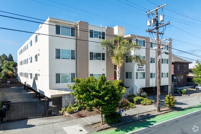 Photo - 1930 Channing Way Apartments