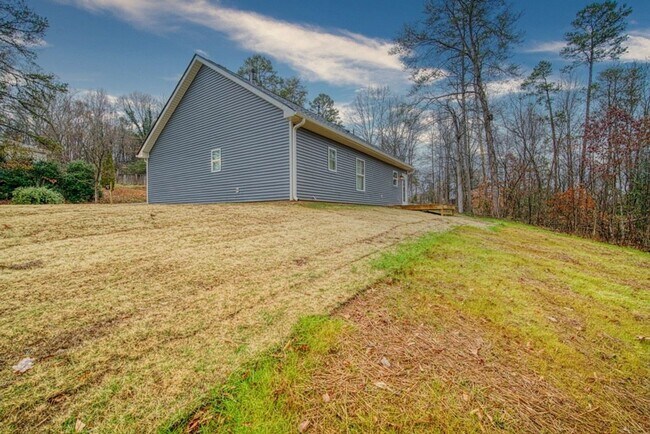 Foto del edificio - Craftsman Style Home in Greer