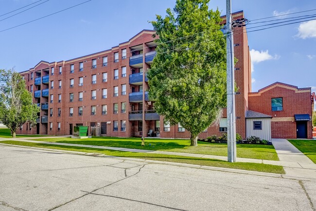 Photo du bâtiment - Queens Park Residences