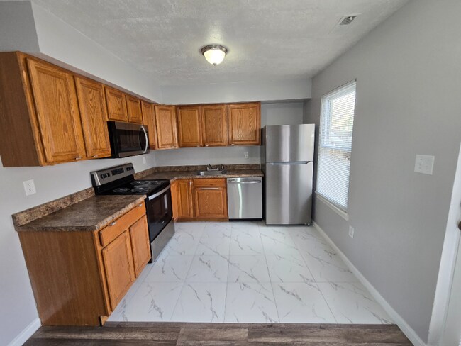 Foto del edificio - 5806 Folgate Ct