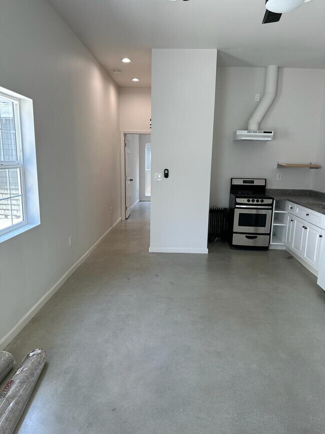 10806 Sarah St, North Hollywood, CA 91602 Townhome Rentals in North