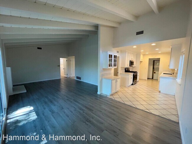 Foto del edificio - 3 br, 2 bath House - 16536 Bircher St.