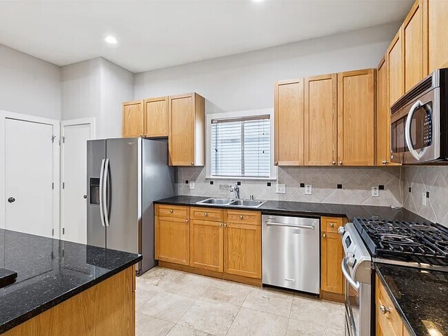 Foto del edificio - 4830 Cedar Springs Rd