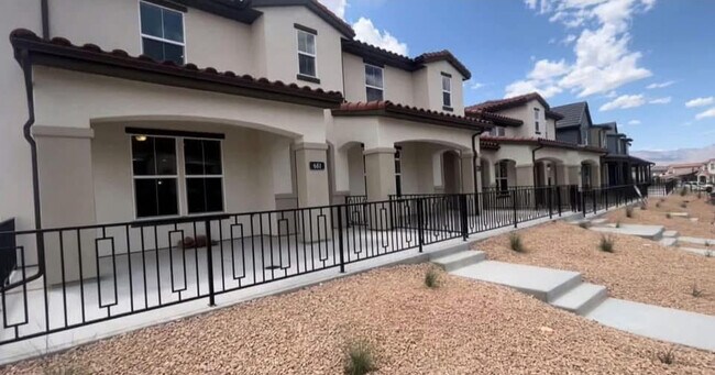 Foto del edificio - 758 W Sunfire Ln