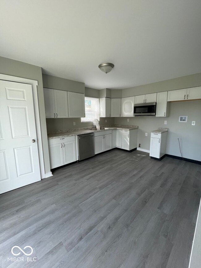 Foto del edificio - 5919 Sycamore Forge Dr