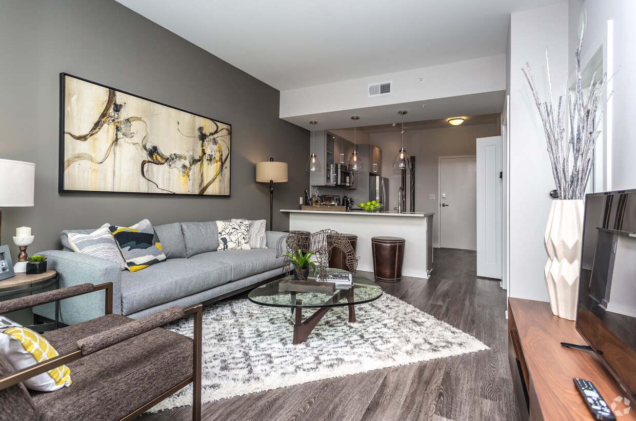 Azure On The Park Apartments Atlanta Ga Apartments Com