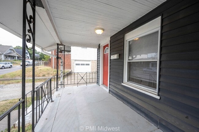 Photo - 944 E Minnesota St Apartment