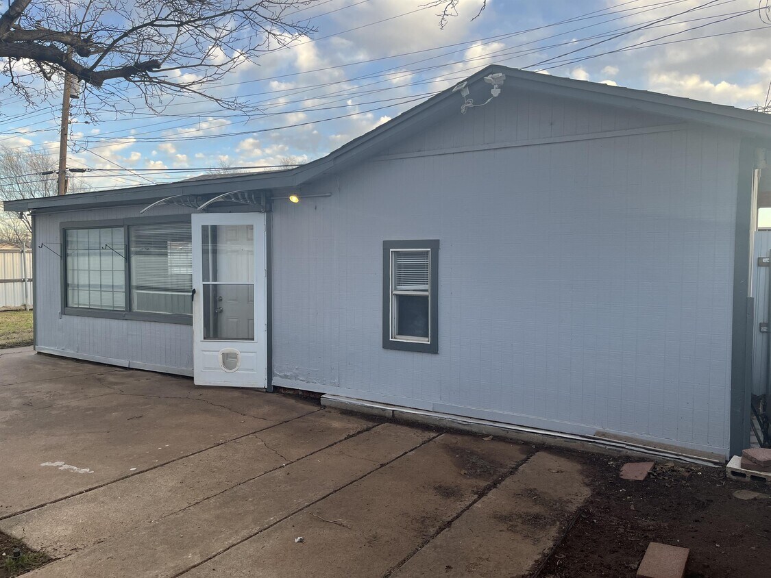 Foto principal - 5605 45th St
