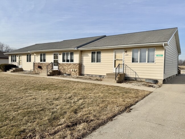 Building Photo - 2047 Colony Ct