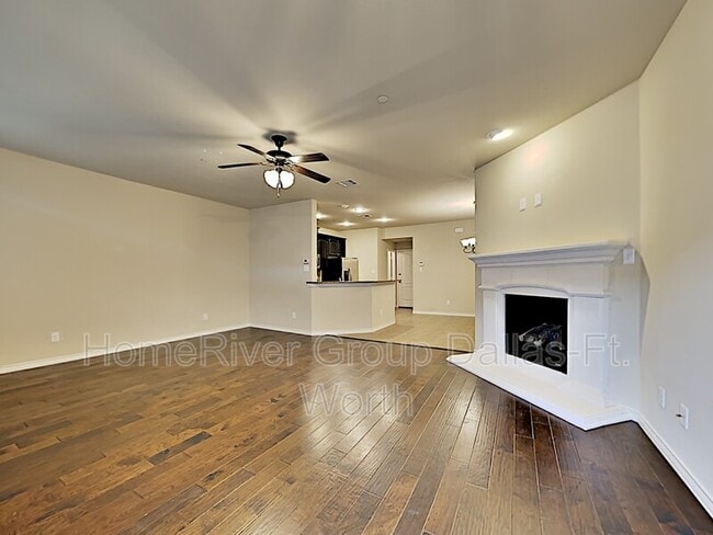 Building Photo - 4276 Comanche Dr