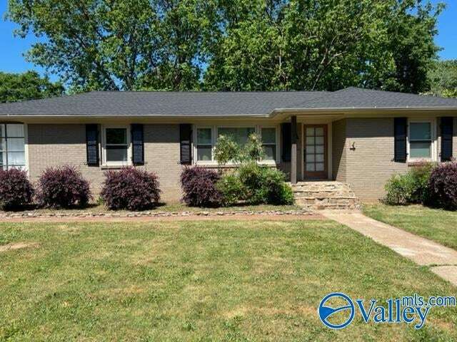 Foto principal - 713 Giles Dr NE