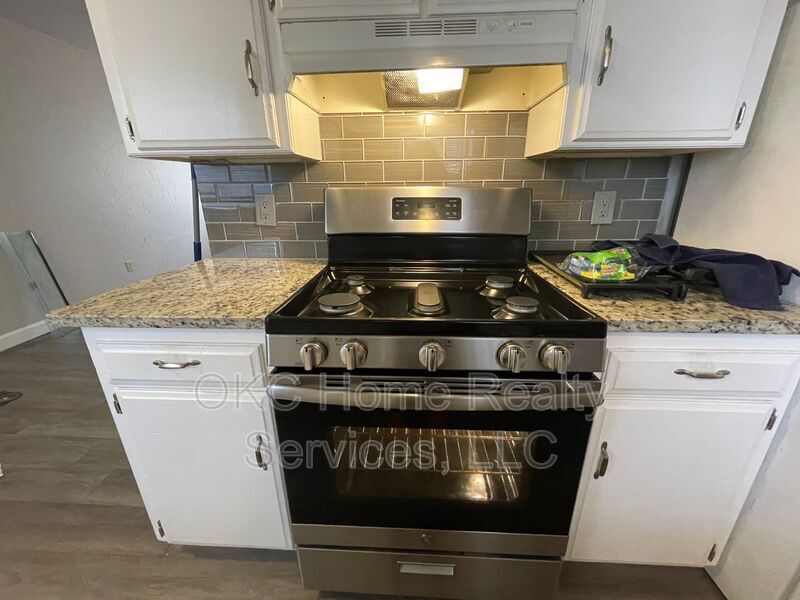 Primary Photo - 3603 Willow Springs Dr