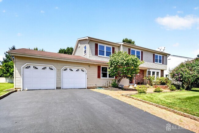 Building Photo - 12 Mershon Ln