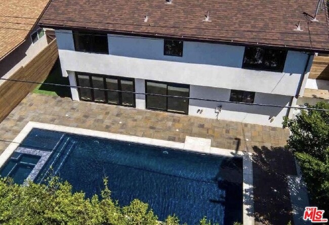 Foto del edificio - 5515 Ruthwood Dr