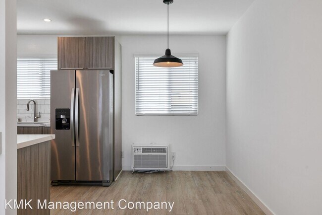 Foto del edificio - 2 br, 2 bath Apartment - 1261 N. Laurel Av...