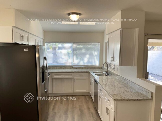 Building Photo - 9813 S 44th St