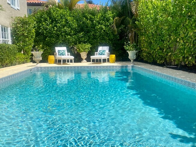 Photo - 211 Seaspray Ave House