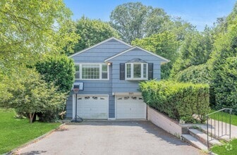 Building Photo - 106 Hillside Ave