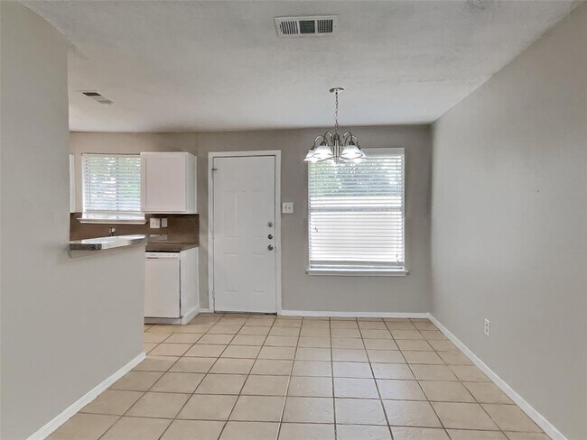 Foto del edificio - 8414 N Meadow Bird Cir