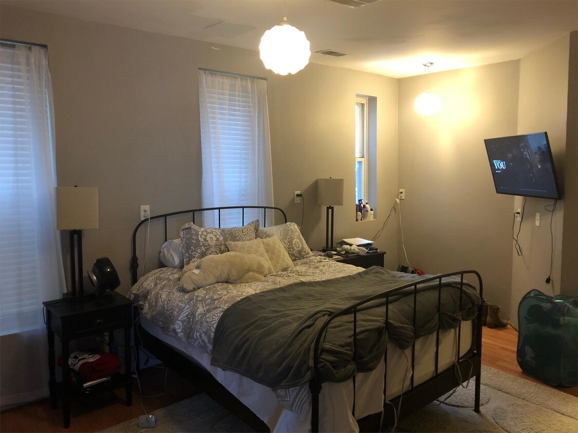 Foto principal - 2965 N Lincoln Ave