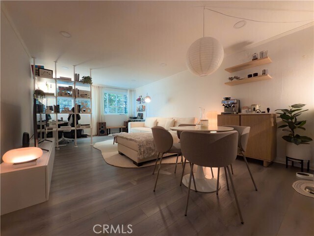 Foto principal - 532 N Rossmore Ave