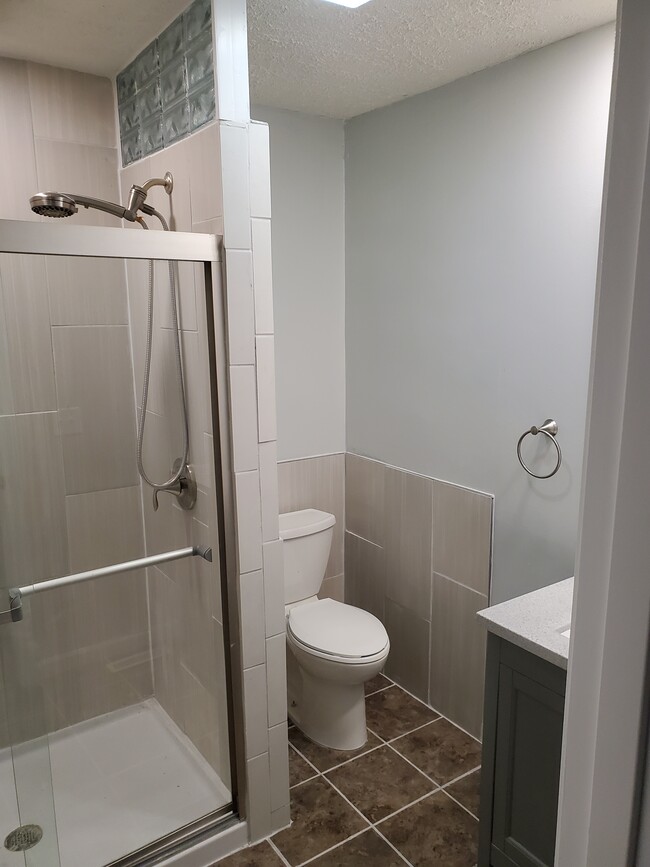 Building Photo - 5411 S 42nd Street Ct