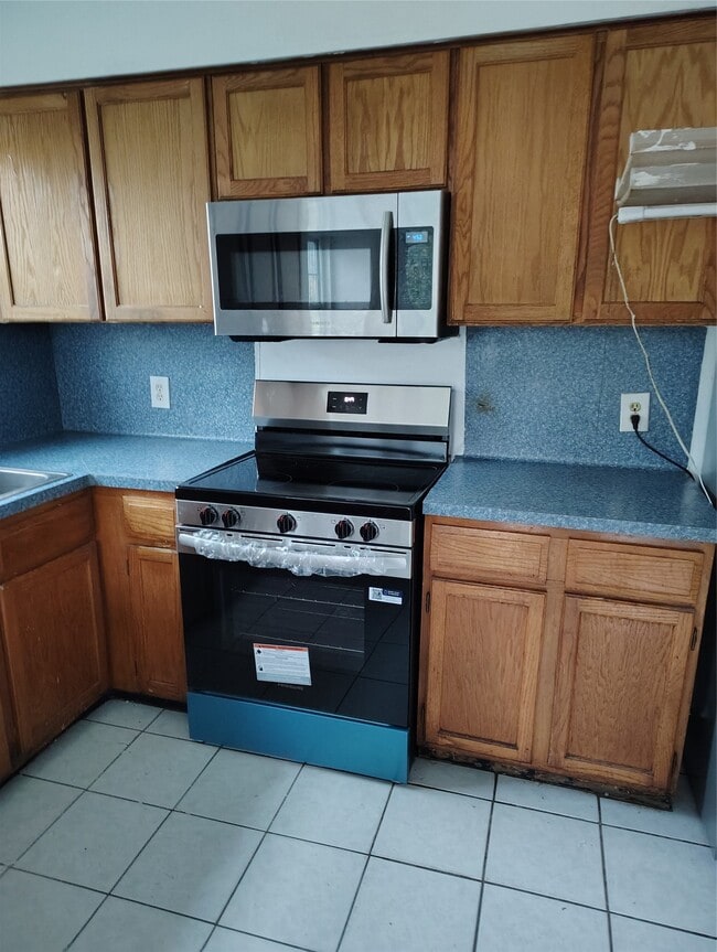 Building Photo - 10331 Rancho Bernardo Ln
