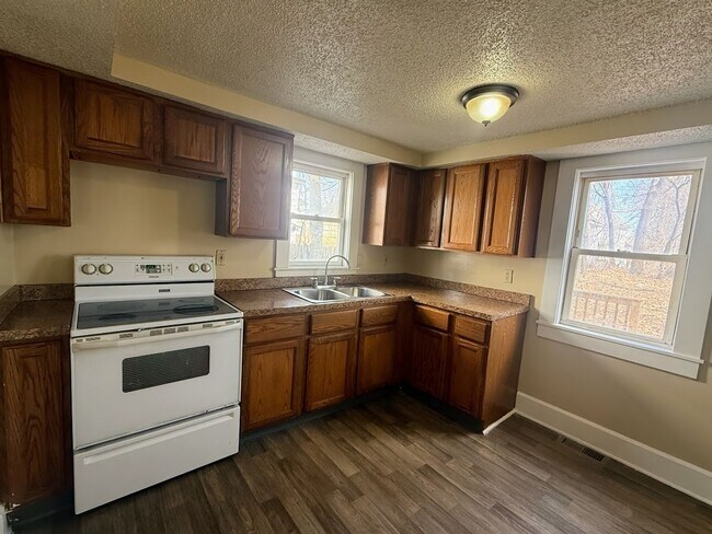 Foto del edificio - 729 Mallison Ave