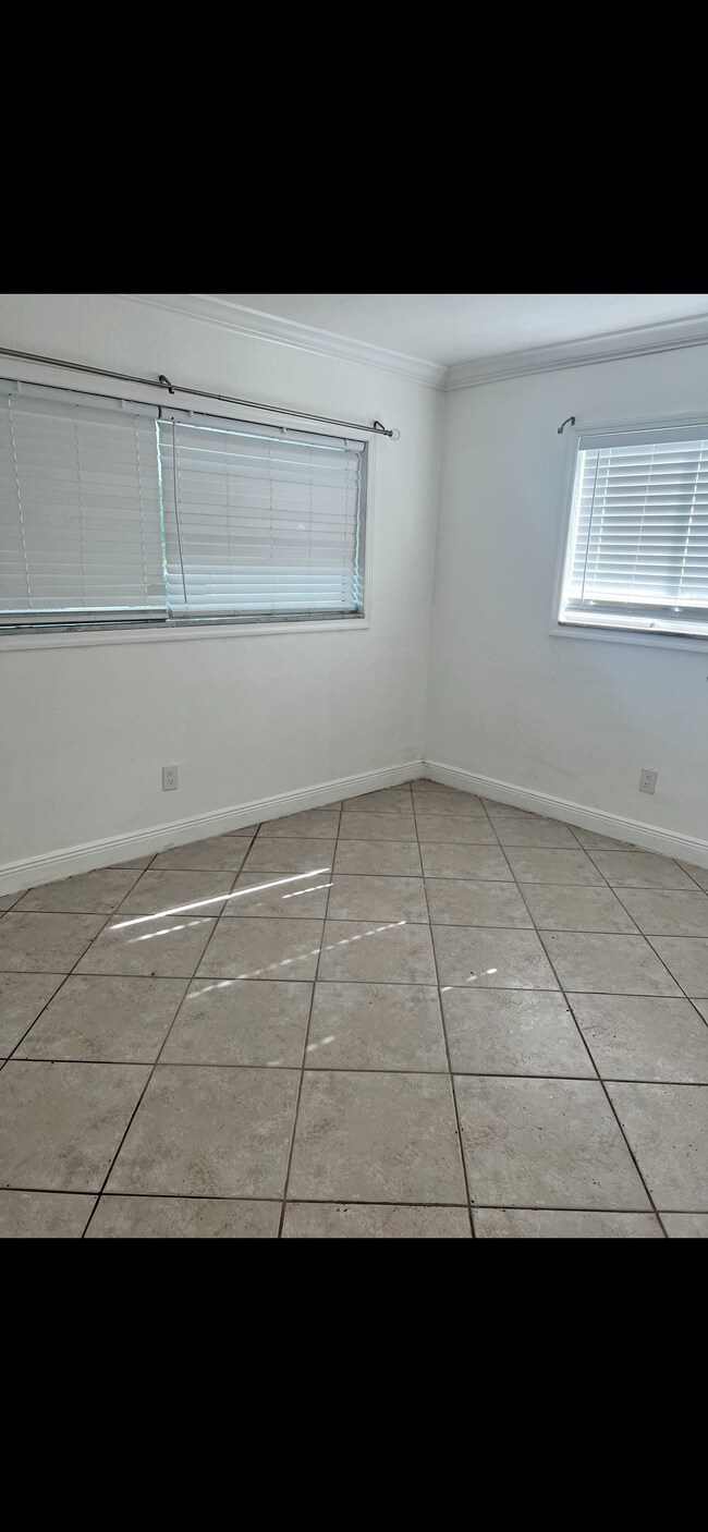1345 Drew St Unit 16, Clearwater, FL 33755 Condo for Rent in