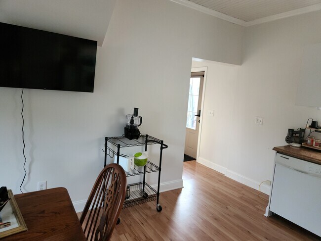 Foto del edificio - 90 Depot St