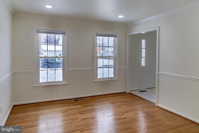 Foto del edificio - 7885 Godolphin Dr