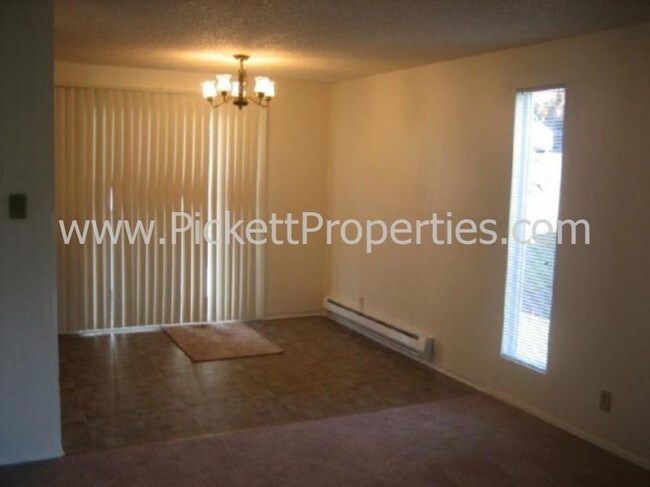 Building Photo - 1803 Winfield Ave
