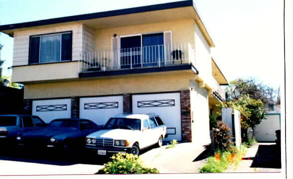 Building Photo - 3940 Midvale Ave