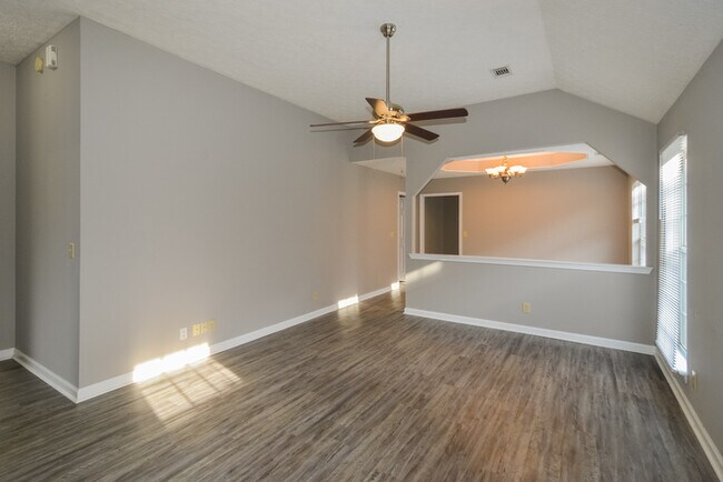 Foto del edificio - 120 Ridgeview Dr