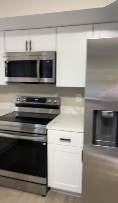 Foto principal - 3809 Light Arms Pl