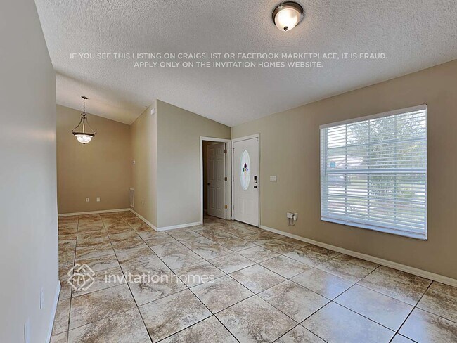 Foto del edificio - 1718 Hazelton St NW