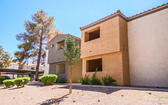 Building Photo - 3151 N Soaring Gulls Dr