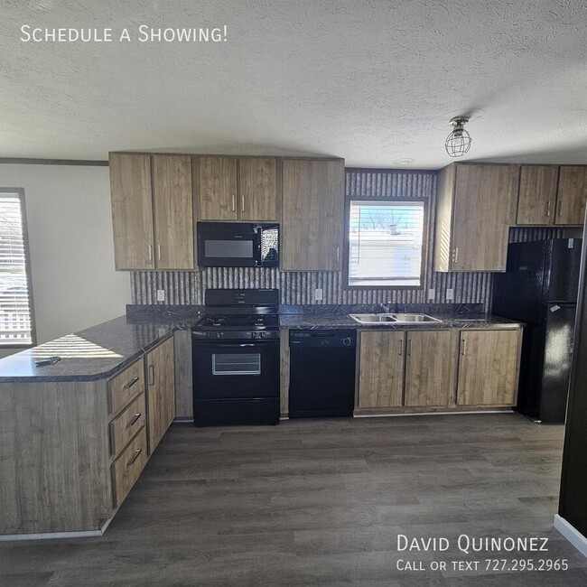 Building Photo - 5705 Heather View Ln