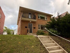 Building Photo - 2987 S Clement Ave