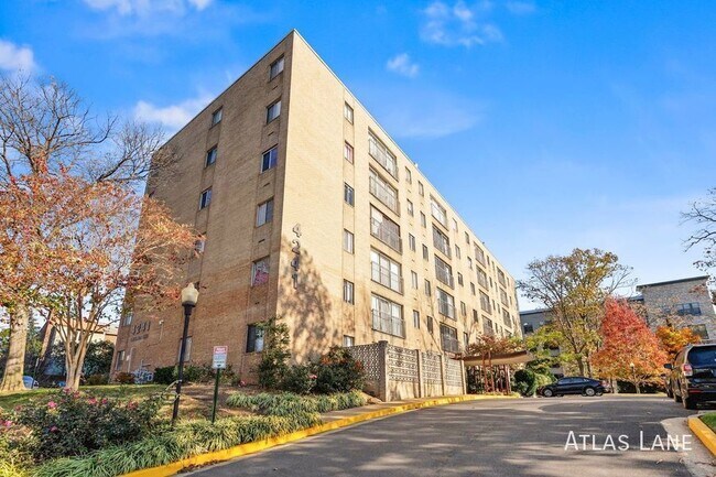 Building Photo - Professionally Managed// 1 Bedroom 1 Bathr...