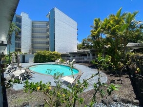 Building Photo - 1911 Kalanianaole St