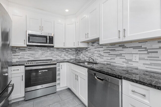 Foto del edificio - 174 Ashford Ave