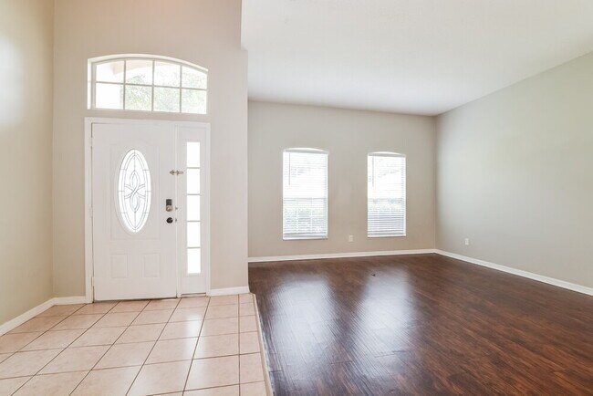 Building Photo - 1125 Cherry Valley Way