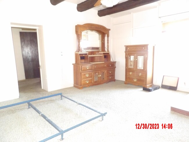 Building Photo - 28500 County Rd